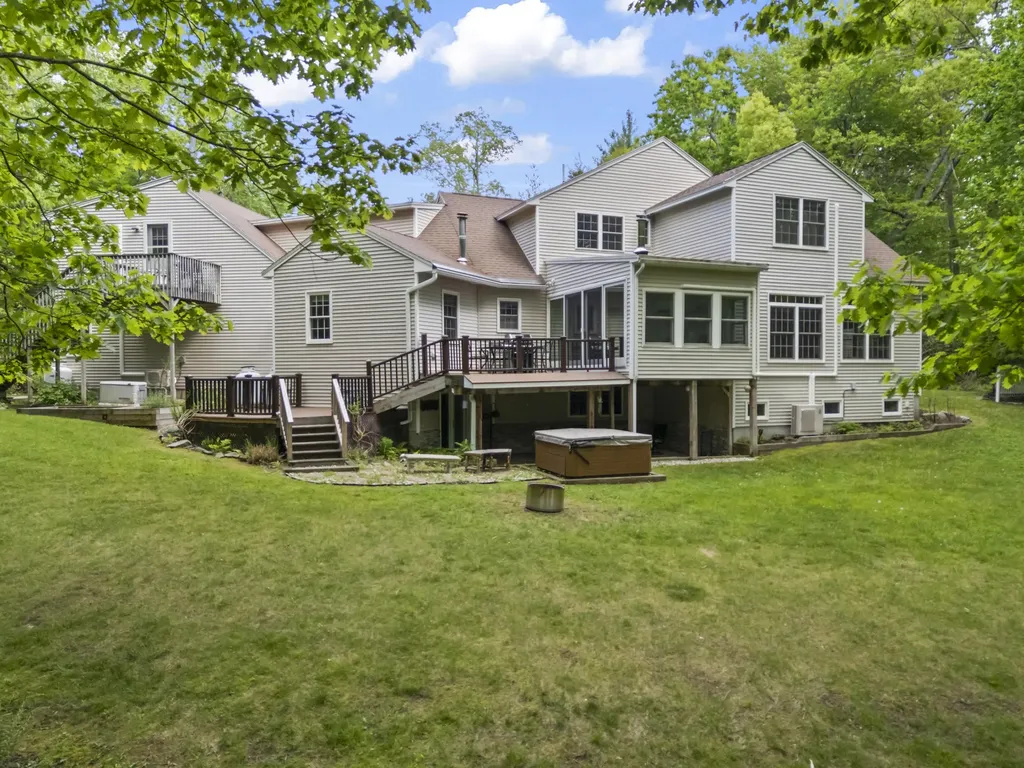 22 Adams Lane Ogunquit ME 03907