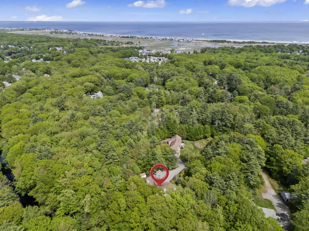 22 Adams Lane Ogunquit ME 03907