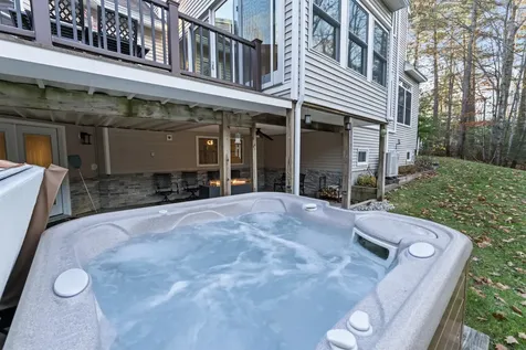 22 Adams Lane Ogunquit ME 03907