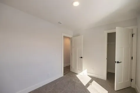 17 Streamside Drive Auburn ME 04210