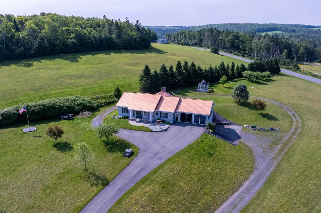 222 Gagnon Road Madawaska ME 04756