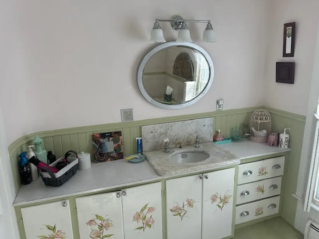 41 Grove Street Belfast ME 04915