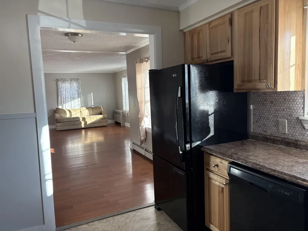 8 St John Street Winslow ME 04901