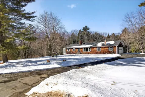 36 Mary Street West Gardiner ME 04345