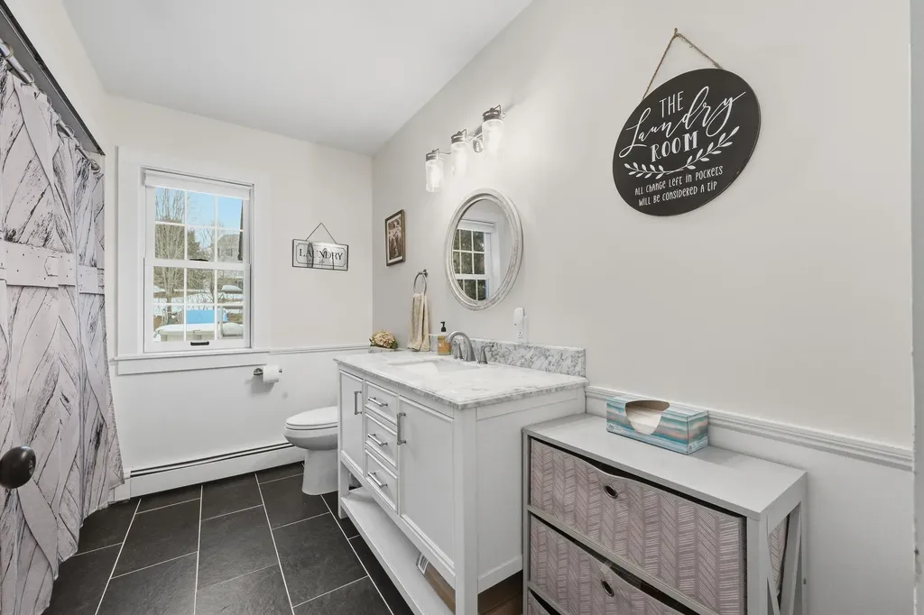 14 Briarcliff Knoll Auburn ME 04210