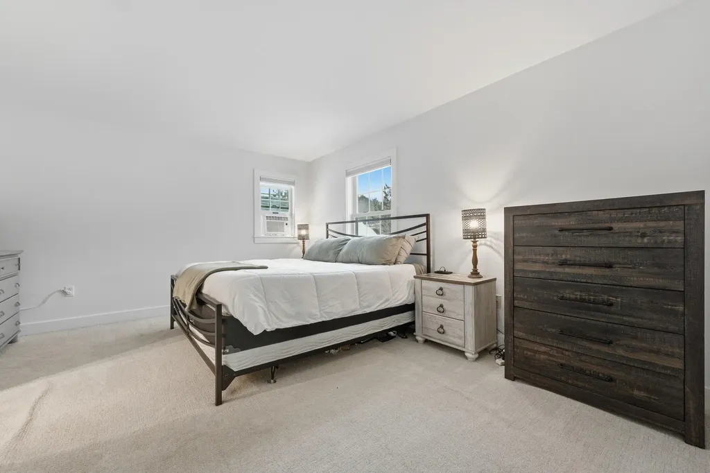 14 Briarcliff Knoll Auburn ME 04210