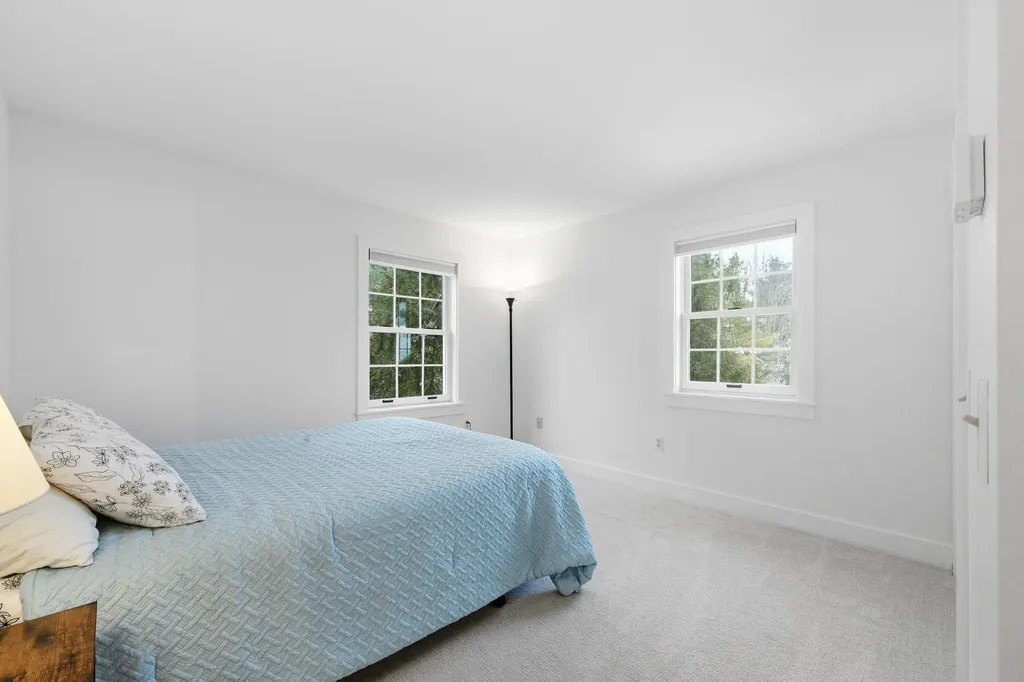 14 Briarcliff Knoll Auburn ME 04210