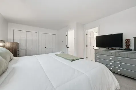 14 Briarcliff Knoll Auburn ME 04210