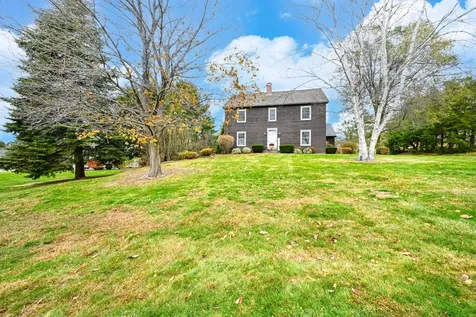 14 Briarcliff Knoll Auburn ME 04210