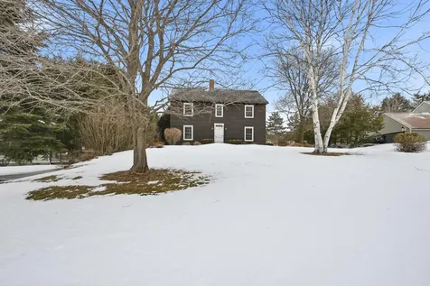 14 Briarcliff Knoll Auburn ME 04210