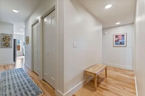 65 Mcauley Way Portland ME 04103
