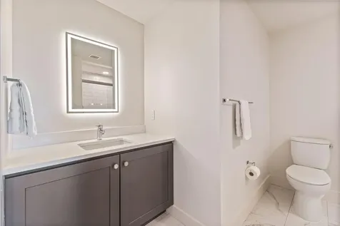 65 Mcauley Way Portland ME 04103