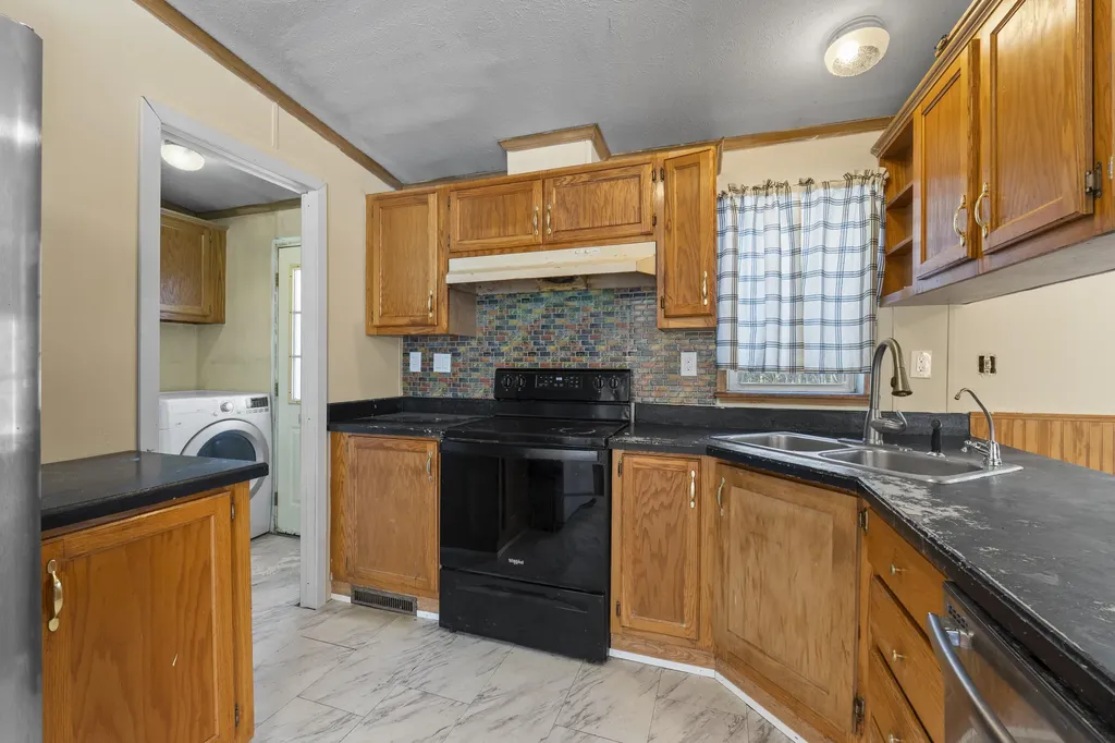 245 Five Islands Road Georgetown ME 04548