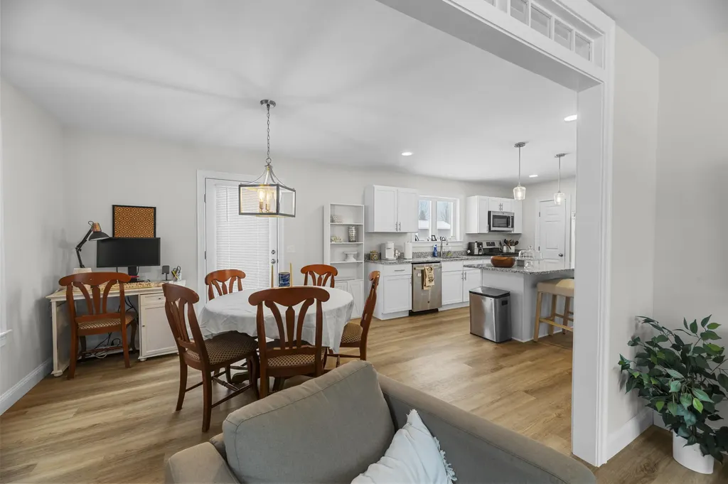 15 Intrepid Street Brunswick ME 04011