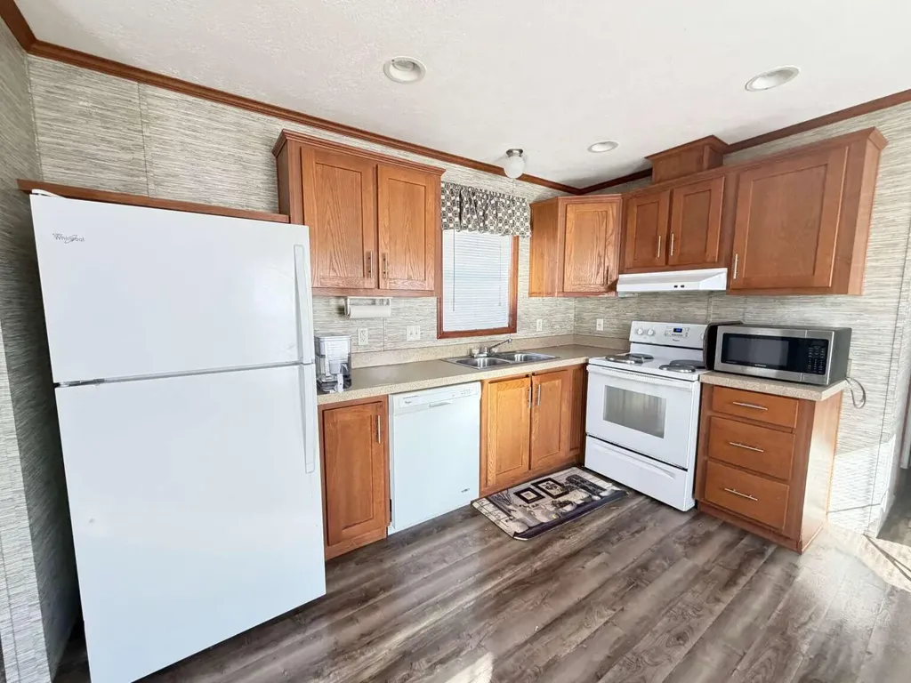 195 Wickham Way Westbrook ME 04092