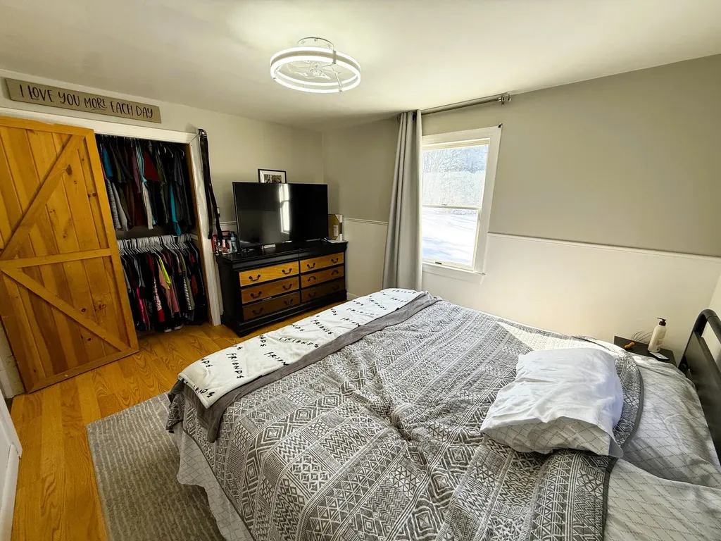 8 Powell Lane Friendship ME 04547