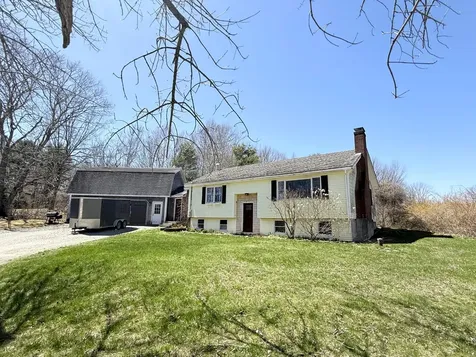 8 Powell Lane Friendship ME 04547