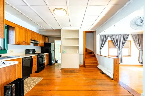 53 Elm Street South Thomaston ME 04858