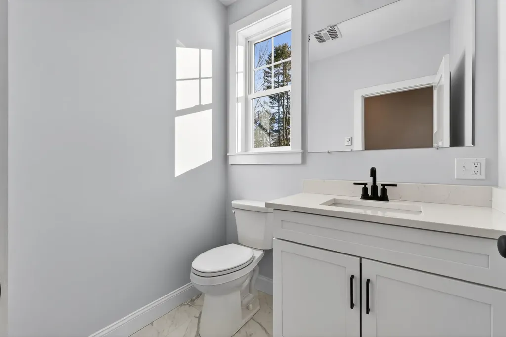 3 Cider Mill Lane Kennebunk ME 04043