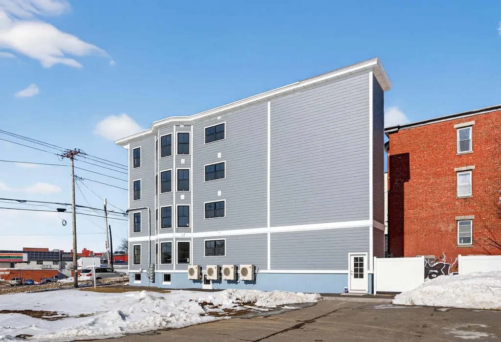 106 Cumberland Avenue Portland ME 04101