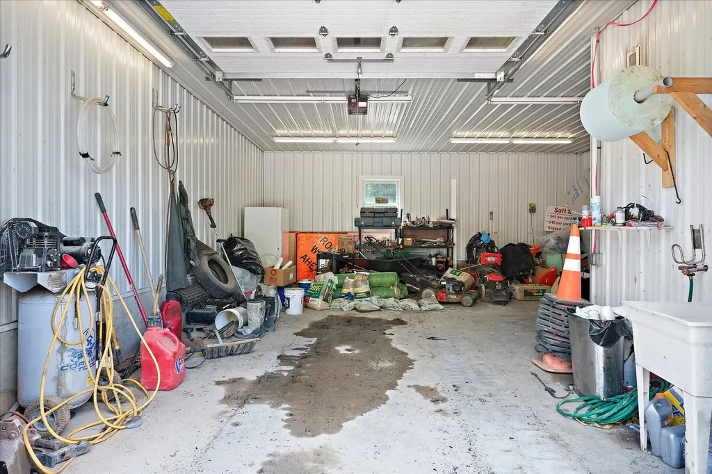136 Us-1 Verona Island ME 04416