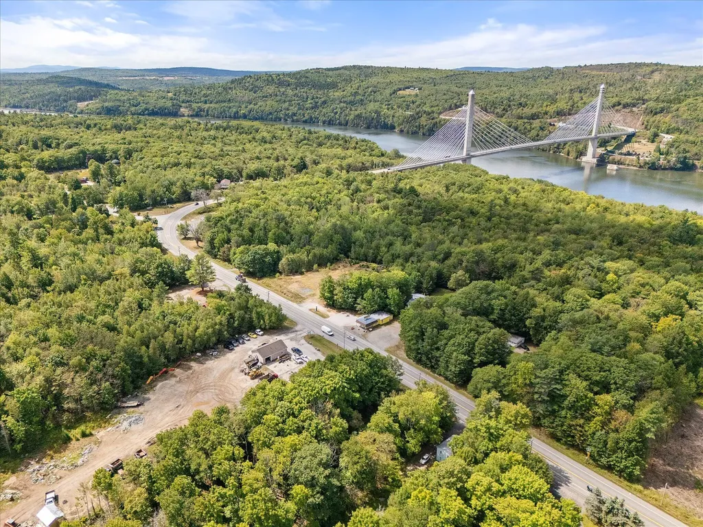 136 Us-1 Verona Island ME 04416