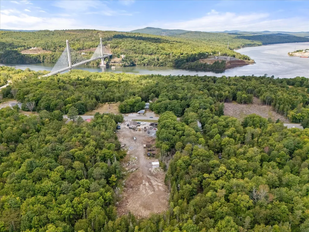 136 Us-1 Verona Island ME 04416
