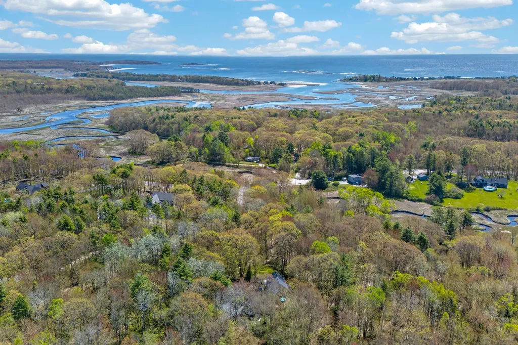 8 Tyler Brook Road Kennebunkport ME 04046