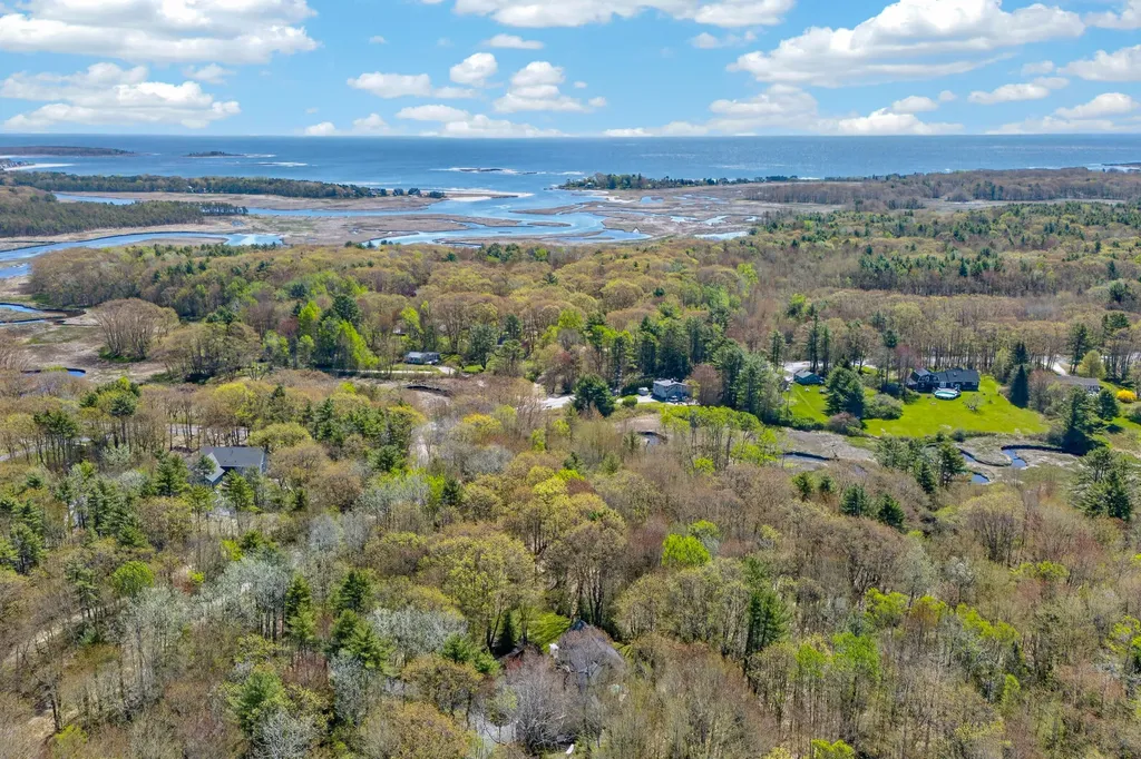 8 Tyler Brook Road Kennebunkport ME 04046