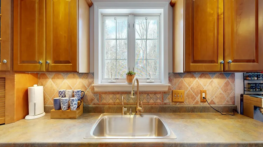 26 Hemlock Lane New Gloucester ME 04260