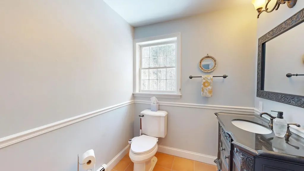 26 Hemlock Lane New Gloucester ME 04260