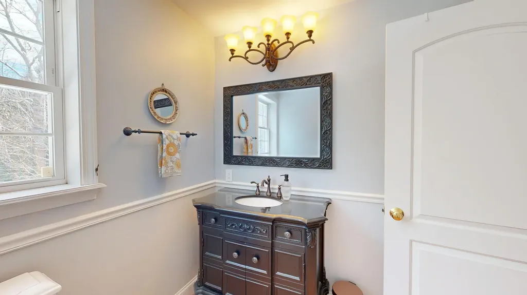 26 Hemlock Lane New Gloucester ME 04260