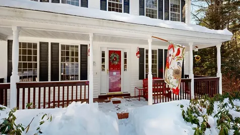 26 Hemlock Lane New Gloucester ME 04260
