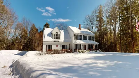 26 Hemlock Lane New Gloucester ME 04260
