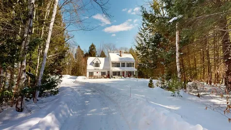 26 Hemlock Lane New Gloucester ME 04260
