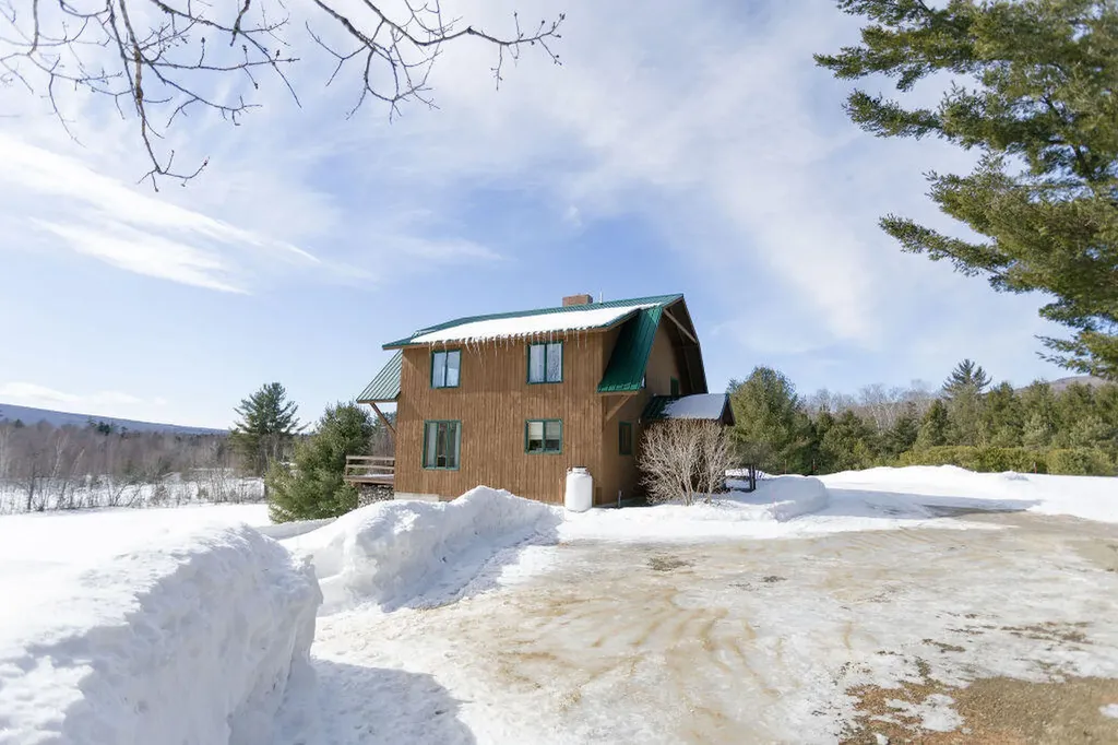 27 Prairie Road Salem Twp ME 04983