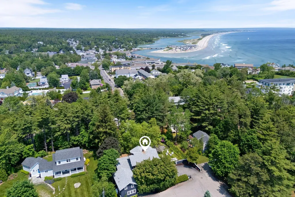 33 Rocky Lane Ogunquit ME 03907