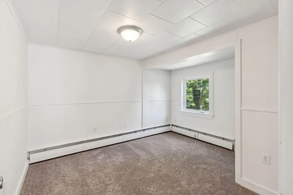 1309 Broadway South Portland ME 04106