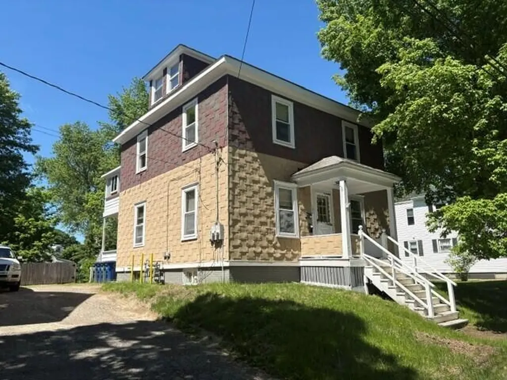 132 North Street Westbrook ME 04092
