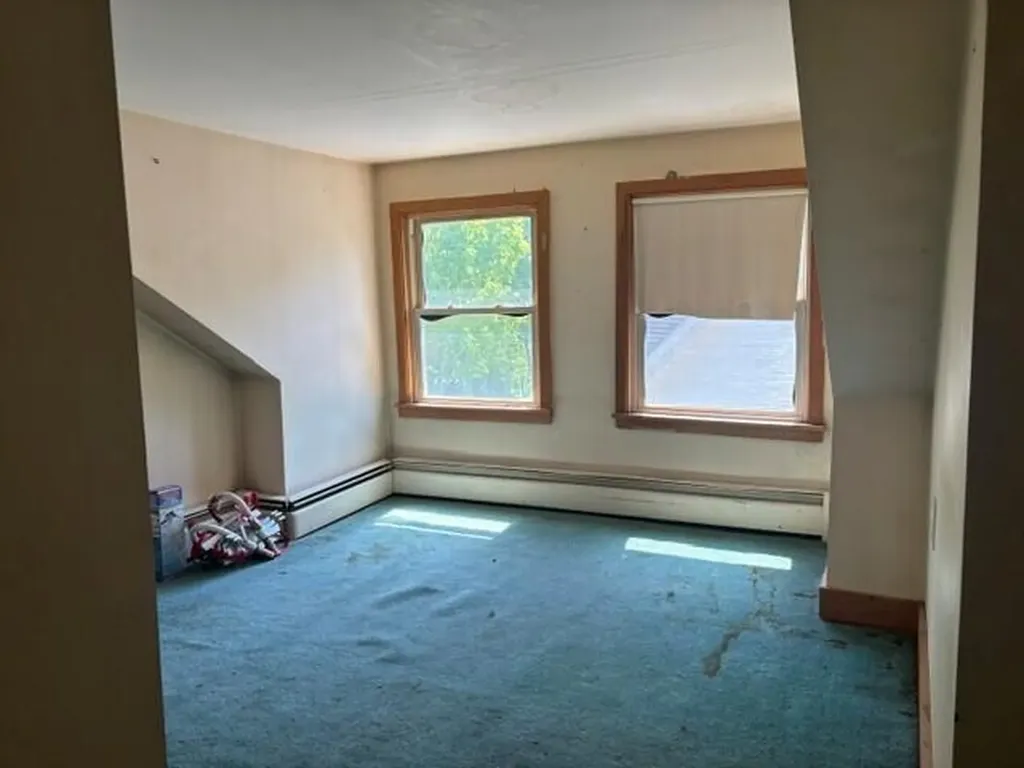 132 North Street Westbrook ME 04092