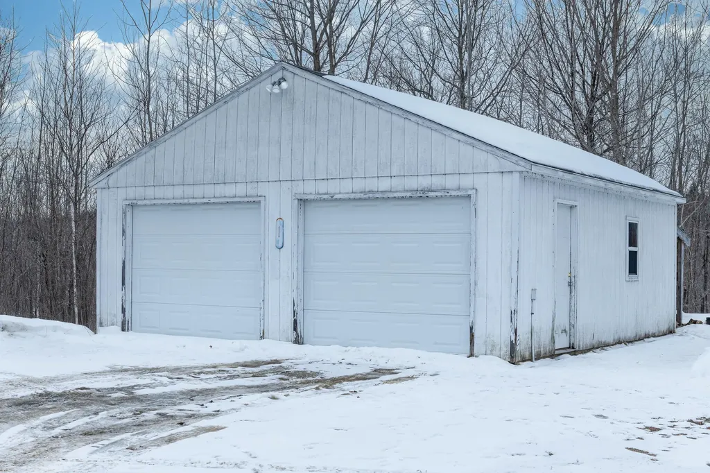 240 Darrington Road Hartford ME 04220