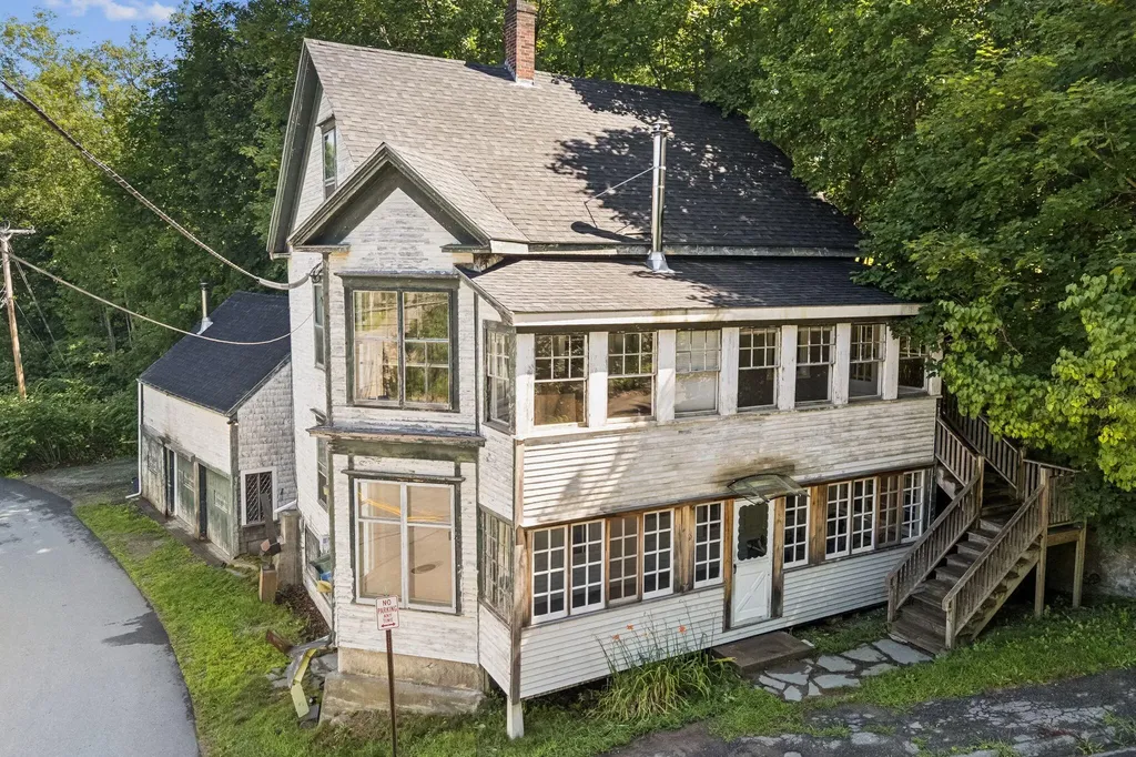 350 Main Street Warren ME 04864