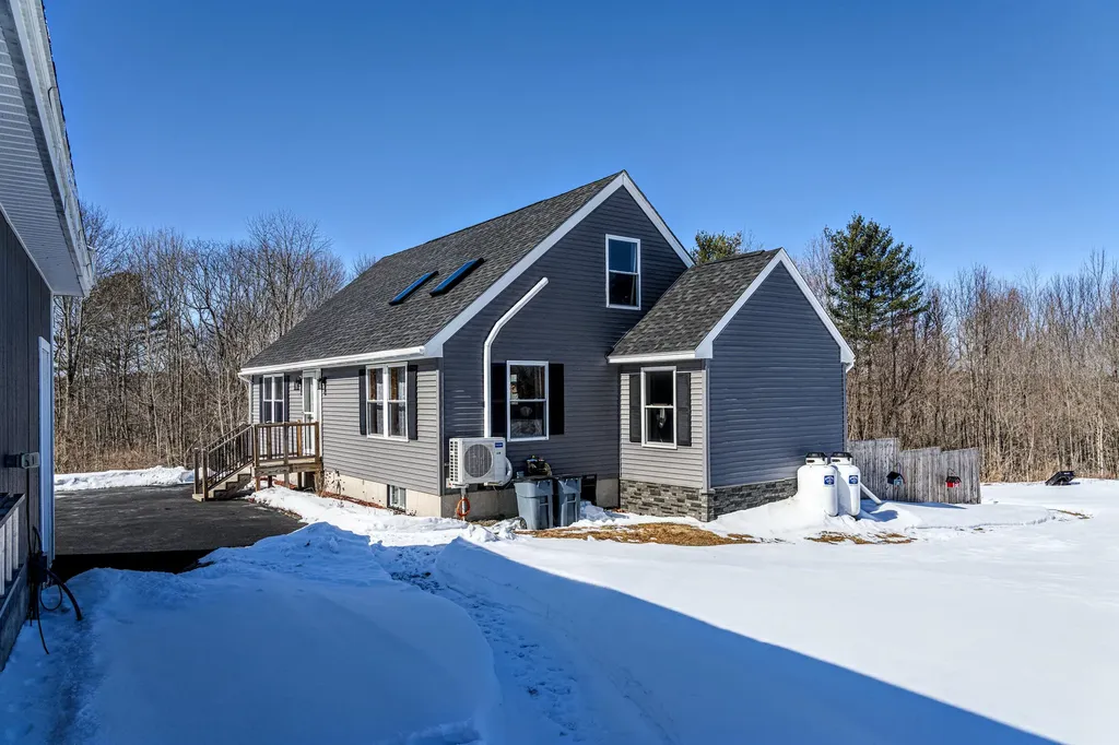 188 Stone Road Vassalboro ME 04989
