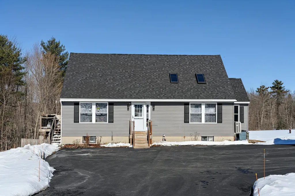 188 Stone Road Vassalboro ME 04989