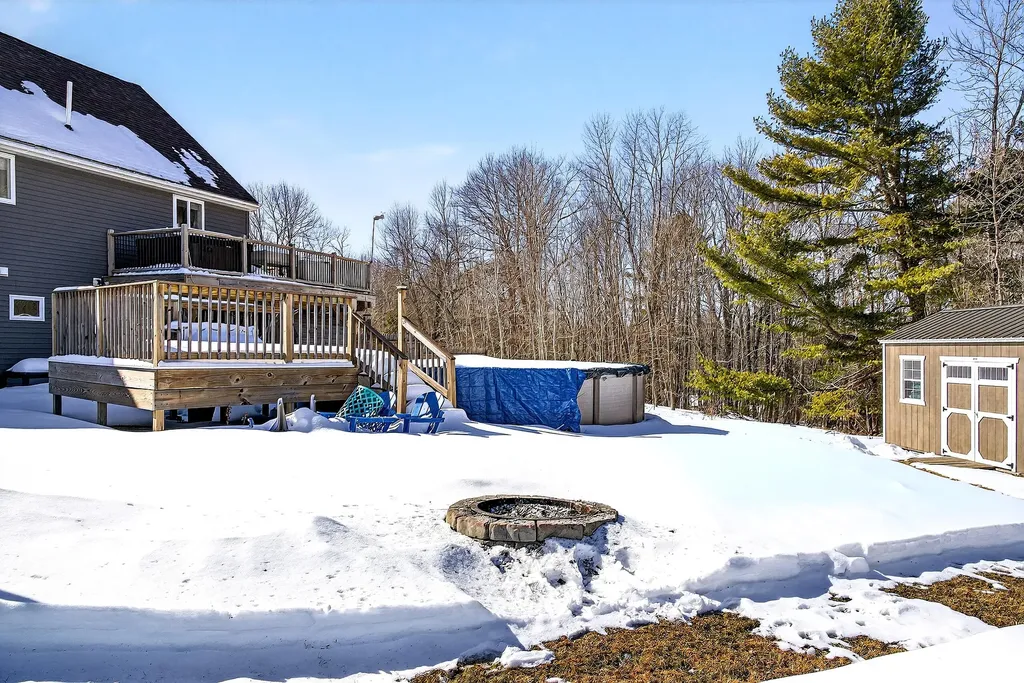 188 Stone Road Vassalboro ME 04989
