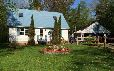 17 Crestwood Drive Orrington ME 04474