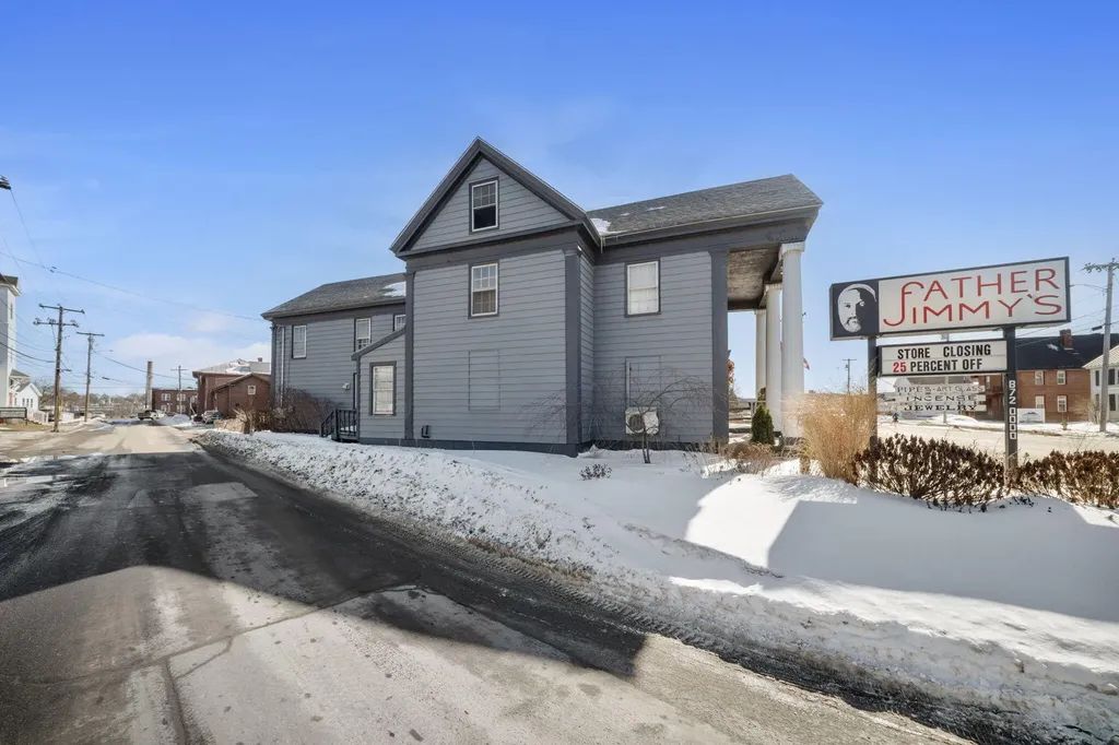 225 Main Street Waterville ME 04901