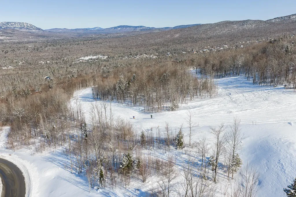 R-51 Dutchman Woods Carrabassett Valley ME 04947