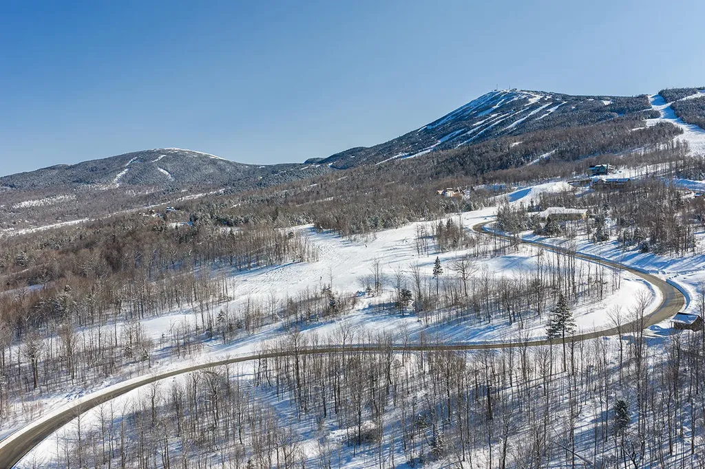 R-51 Dutchman Woods Carrabassett Valley ME 04947