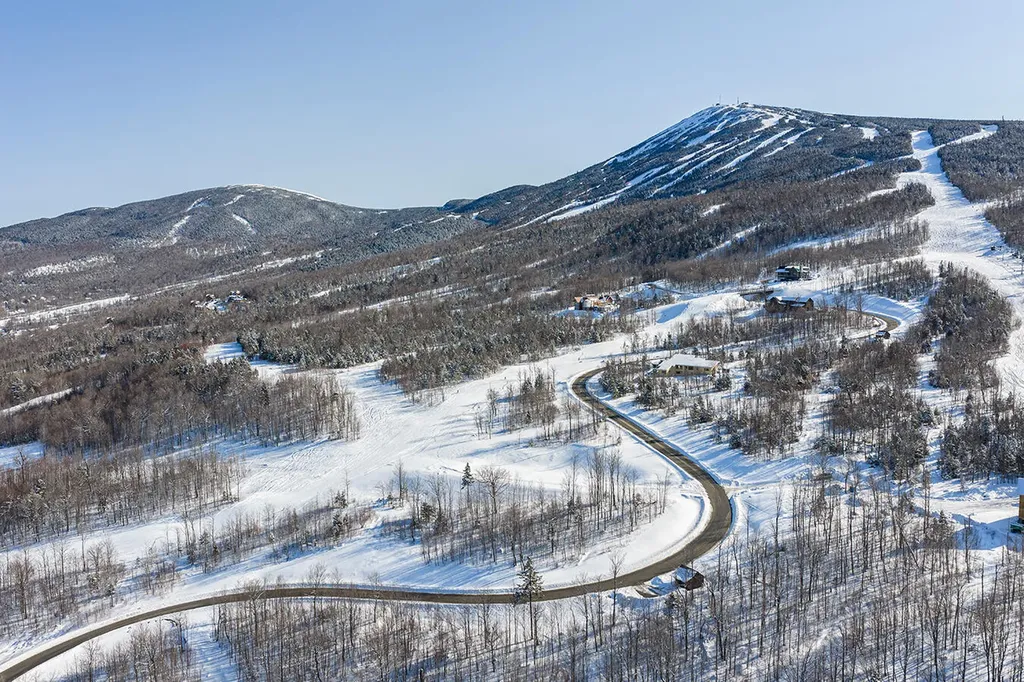 R-51 Dutchman Woods Carrabassett Valley ME 04947